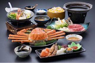 気ままにひとり旅【バス席1人2席利用】冬の味覚を堪能!山陰グルメ旅