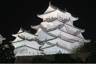 姫路城ライトアップ「DANDELION 姫路城×NAKED,INC.」・姫路城備前丸特別入城