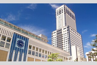 【帯広→高松FDAチャーターらくらく直行便2時間10分!】煌めく積丹ブルーと北海道ガーデン街道