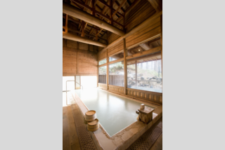 源泉掛け流し乳白色の秘湯「白骨温泉」に泊まる!世界遺産 白川郷と日本3名園 兼六園